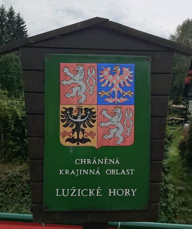 Penzion U Vyhlídky Chribská Exterior foto
